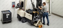 Электрический автопогрузчик Crown 2 т 48/750 В/Ач 4 опоры