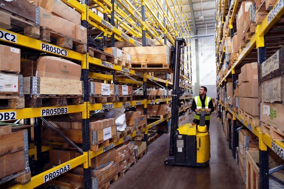 Штабелер электрический Combilift CS 1000кг