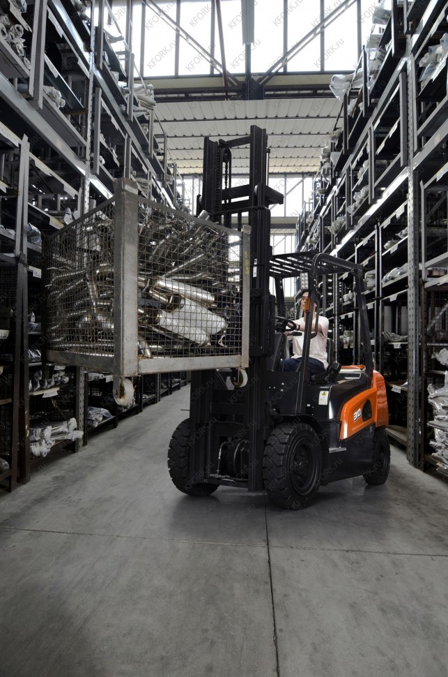 Вилочный автопогрузчик DOOSAN D30NXP, дизельный
