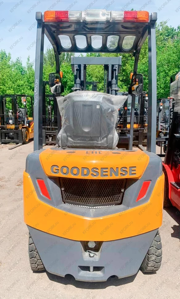 Вилочный погрузчик GOODSENSE 3 тонны, дизель