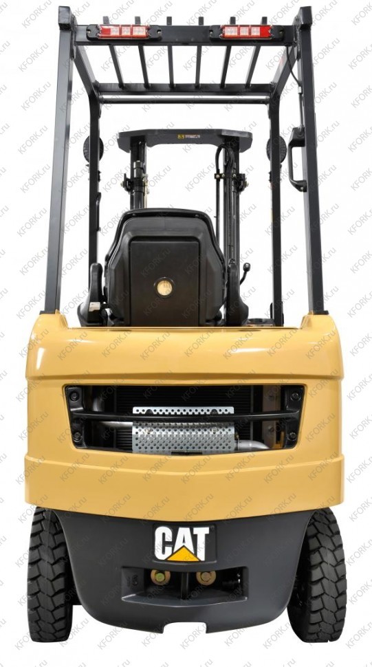 Дизельный погрузчик CAT DP15NT