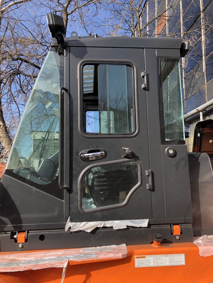 Дизельный погрузчик Doosan D100S-7