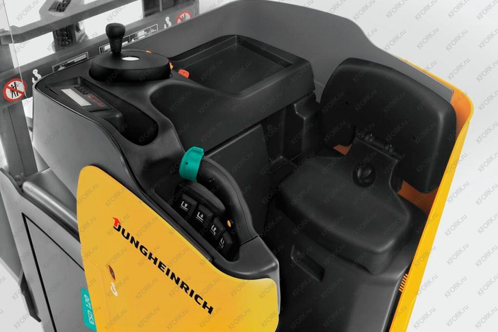Электроштабелер с боковым сиденьем Jungheinrich ESD 220