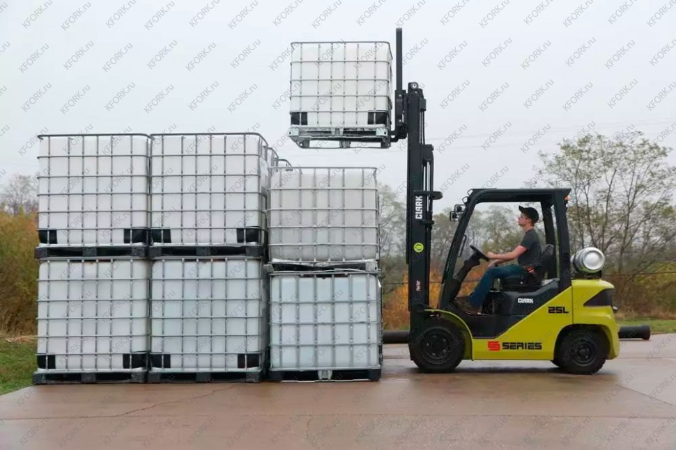 Газ-бензиновый погрузчик Clark S20L 2 т