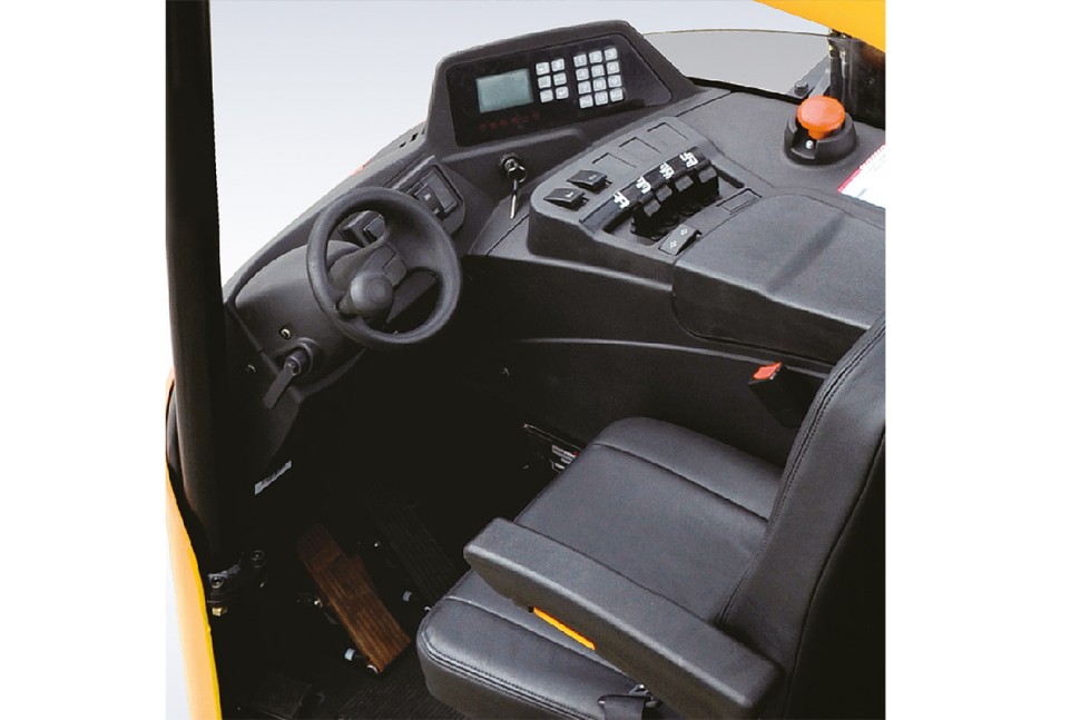 Ричтрак CHL CQD16-GB2SLI 1600 кг 9000 мм с литиевой батареей