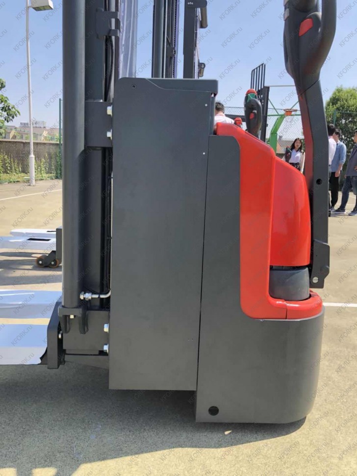 Штабелер электрический самоходный Noblelift PS16L 5300 c литиевой батареей