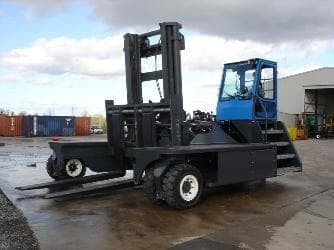 Многоходовый погрузчик Combilift C20000