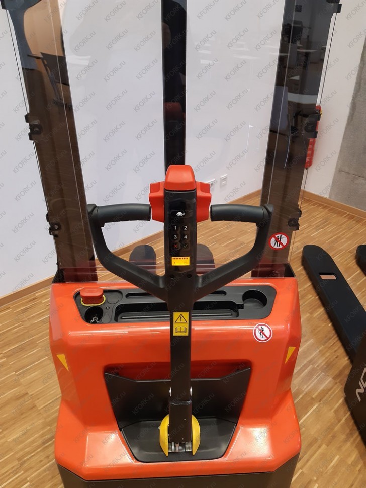 Штабелер электрический самоходный Noblelift PSE12B 3200 с батареей AGM