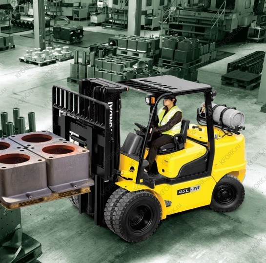 Вилочный погрузчик газ/бензин Hyundai 40L-7A 4 тонны
