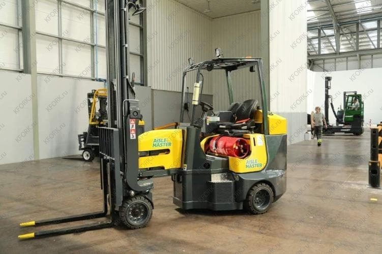 Узкопроходный погрузчик Combilift Aisle Master 20S