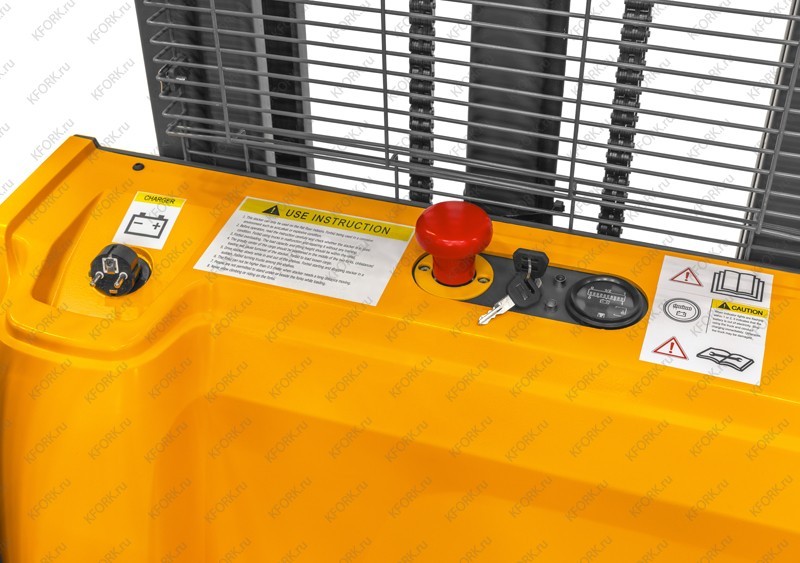 Штабелер электрический самоходный SMARTLIFT CDD15R-E 1,5т 3,5м 24В/125Ач