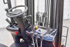 Вилочный электропогрузчик Oxlift 1.5 т 48/300 В/Ач 3 опоры