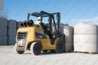 Газ-бензиновый автопогрузчик CAT GP50CNT