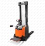 Штабелер электрический самоходный с платформой Toyota SPE140L
