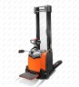 Штабелер электрический самоходный с платформой Toyota SPE140S