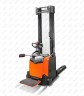 Штабелер электрический самоходный с платформой Toyota SPE160L